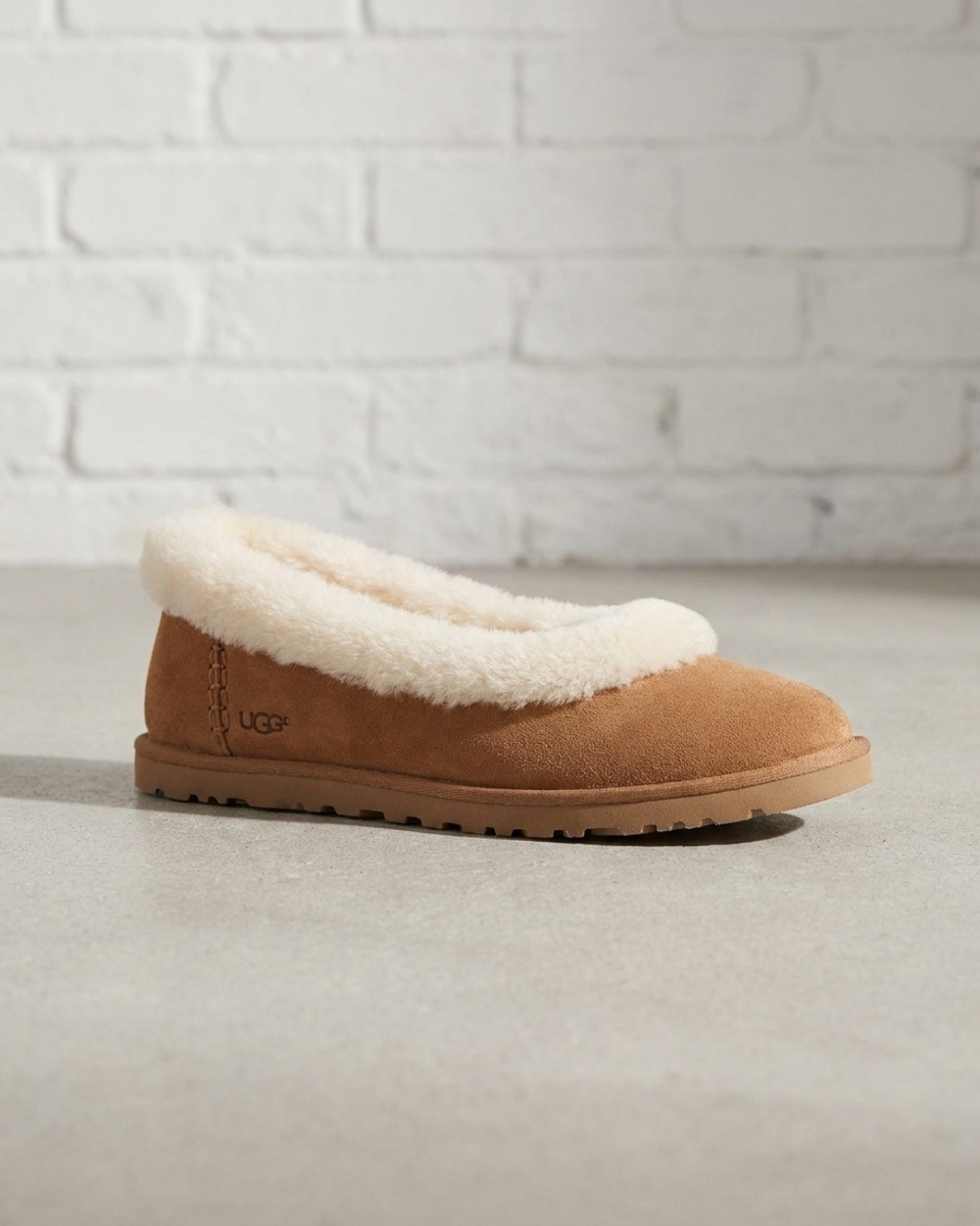 NEW UGG women's zora ballet in chestnut